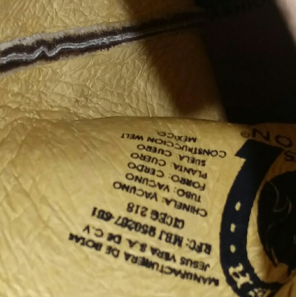 Cowgirl leather brown boots sz.7 fits like 6.5 - Picture 7 of 8